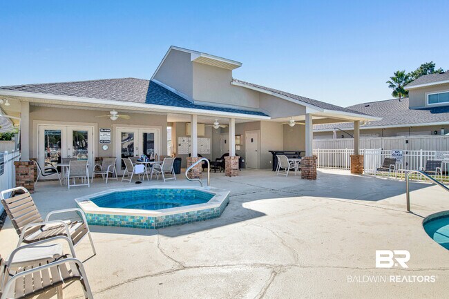 Foto del edificio - 501 Cotton Creek Dr