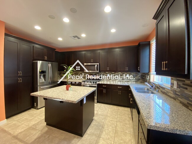 Building Photo - 3 br, 2.5 bath House - 1337 Oakbriar Circle