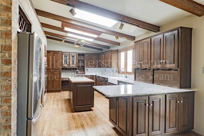 Building Photo - 3427 Clubheights Dr