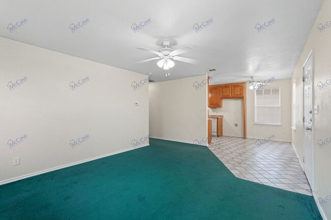 Building Photo - 509 W Cedar St