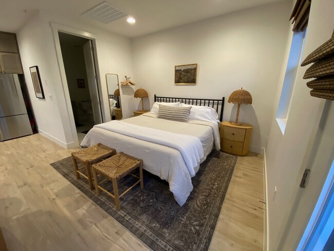 Foto del edificio - Fully Furnished Private Studio Casita in D...