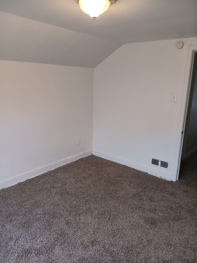 Building Photo - 14627 Tuller St