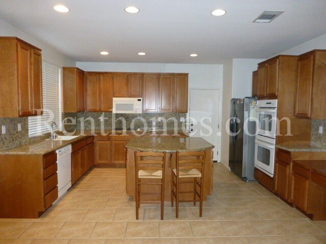 Foto del edificio - 3216 Canyon View Dr