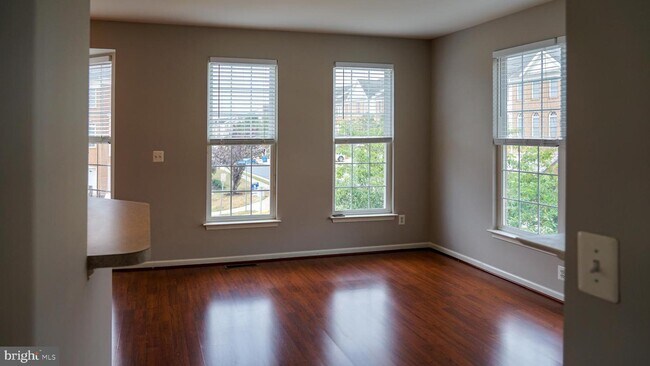 Foto del edificio - 43727 Banshee Heights Terrace