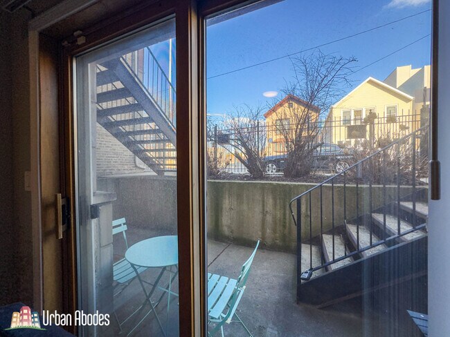 Foto del edificio - 724 N Willard Ct