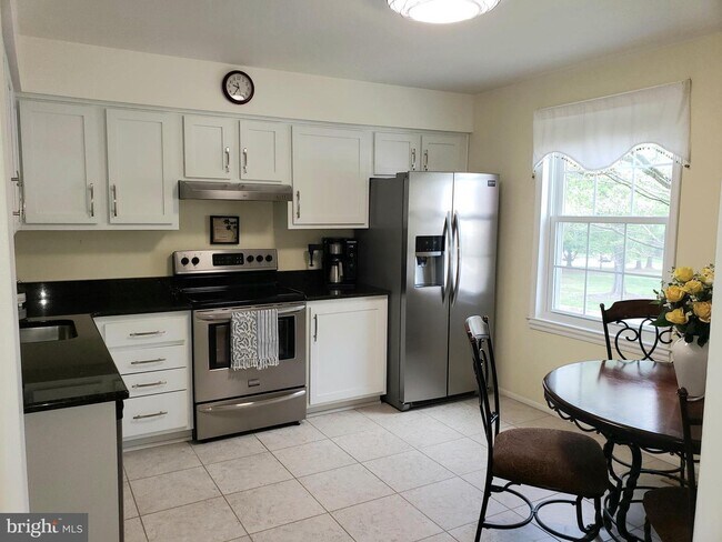 Kitchen 2 - 2653 Ebony Rd