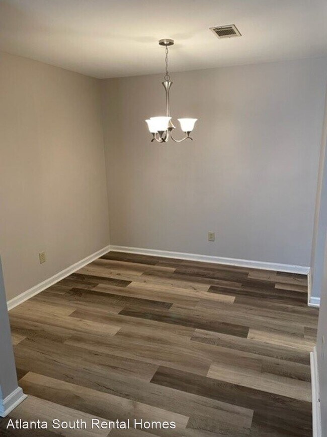 Foto del edificio - 1 br, 1 bath House - 712 Ridgefield Drive