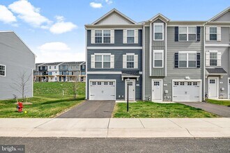 Building Photo - 2935 Ashwood Ln