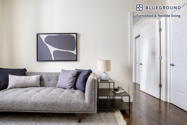 Building Photo - 535 Hudson St