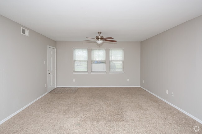 2 BR, 1 BA - 923 SF - Patriot Point of Baton Rouge (FKA Kingston Point)