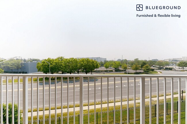 Foto del edificio - 1299 Corporate Dr