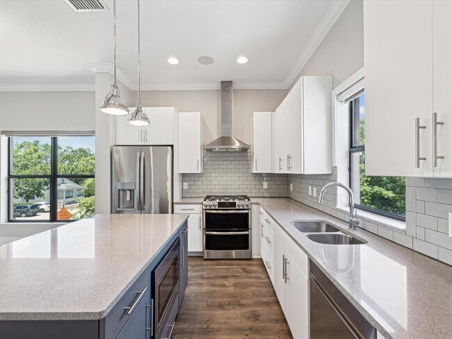 Foto del edificio - 946 Highland Ave