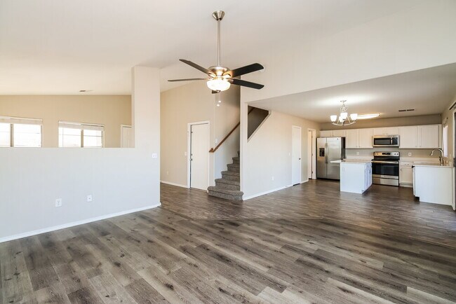 Building Photo - 1456 S Boulder St