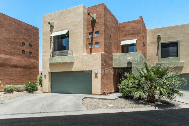 Foto del edificio - 7601 E Roosevelt St