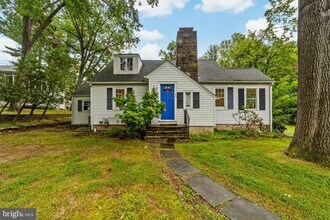 Building Photo - 43 Wilburtha Rd