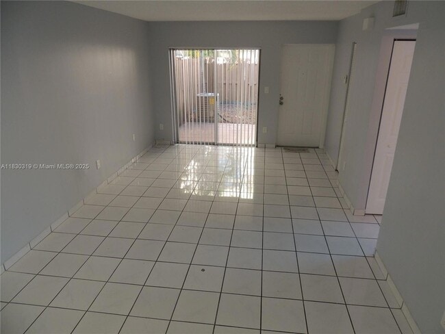 Building Photo - 15444 SW 85th Ln