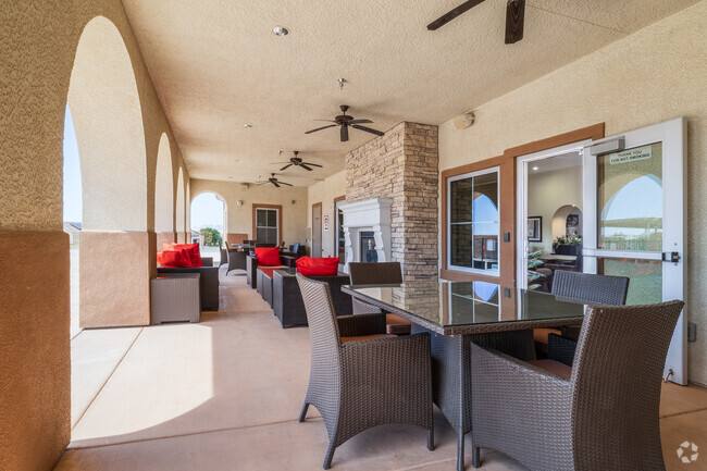 Outdoor Patio - Vista Del Sol