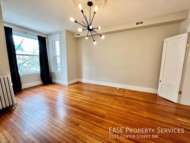 Foto del edificio - 3511 Center St NW