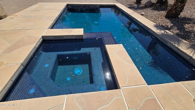 Foto del edificio - 15238 W Statler St