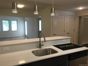 Building Photo - 3 Seitz Terrace