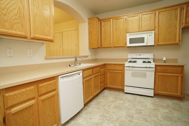 Foto del edificio - Charming 3 Bedroom Home for Rent in Crocker Ranch  Roseville!