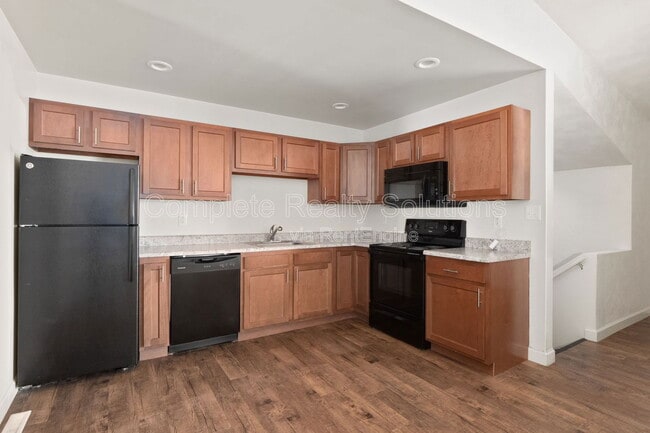 Building Photo - 716 Plankway Dr