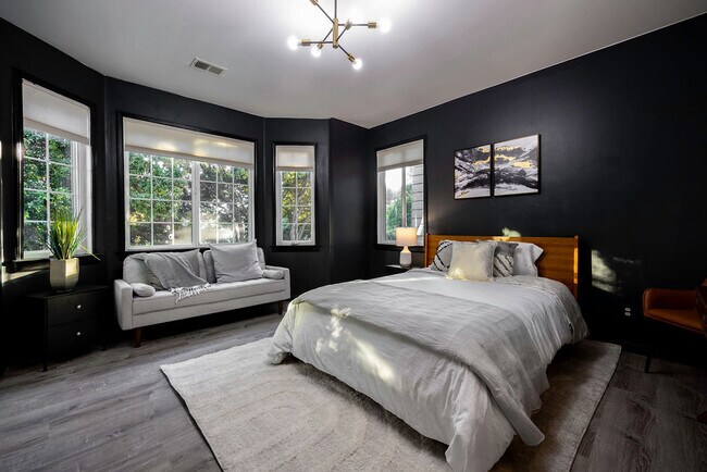 Foto del edificio - 550 Monterey Blvd