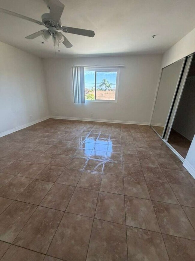 Foto del edificio - 14892 Harper St
