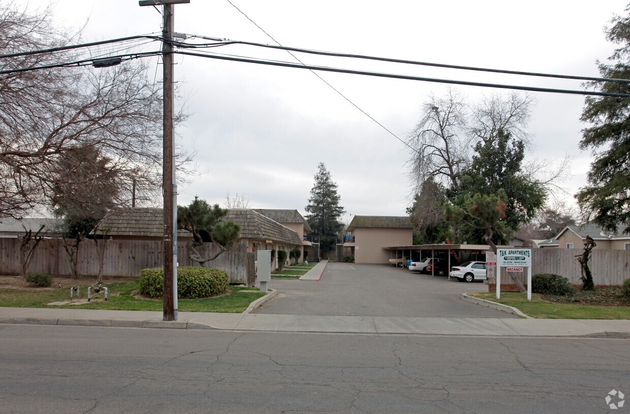 Primary Photo - Woodglen Apts