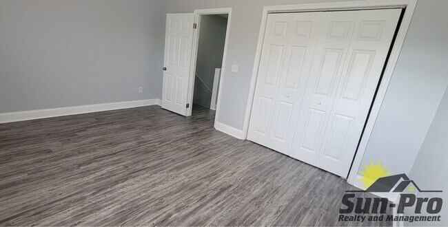 Foto del edificio - 480 Reed Canal Rd