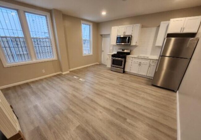 Foto del edificio - 346 W Queen Ln