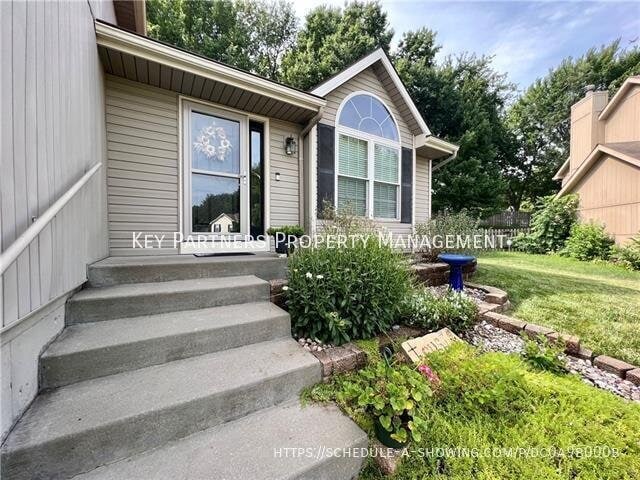 Building Photo - 10615 NW 86th Terrace