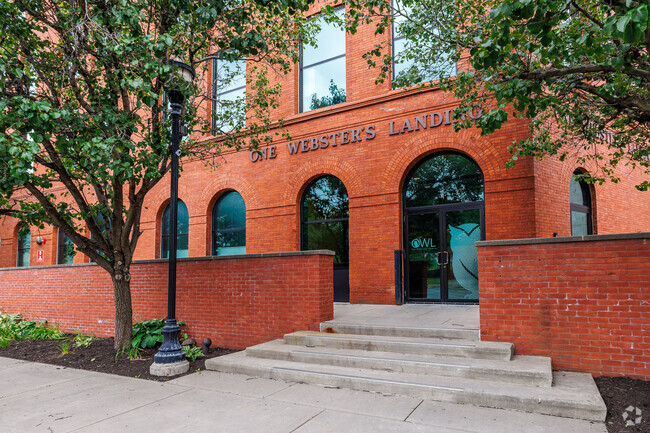 Building Photo - One Webster's Landing