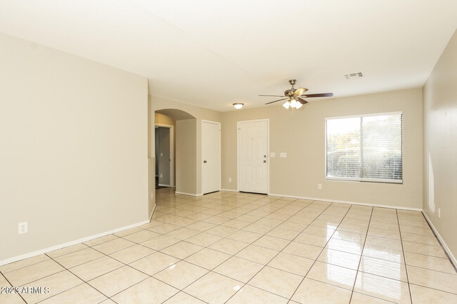 Foto del edificio - 13001 N 127th Ln