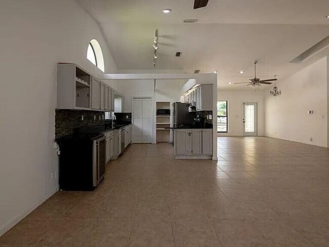 Photo - 14616 Autumn Ave House