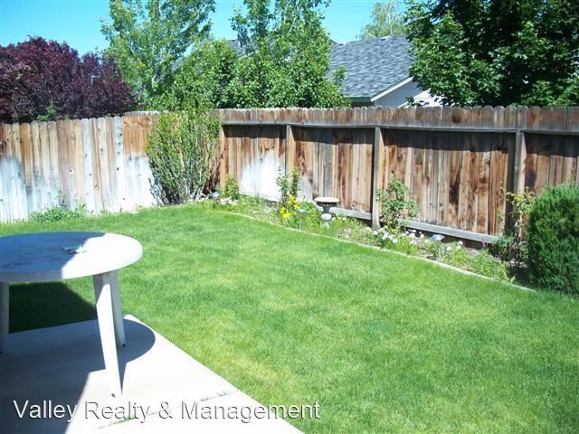 Building Photo - 3 br, 2 bath House - 2627 Carriage Crest