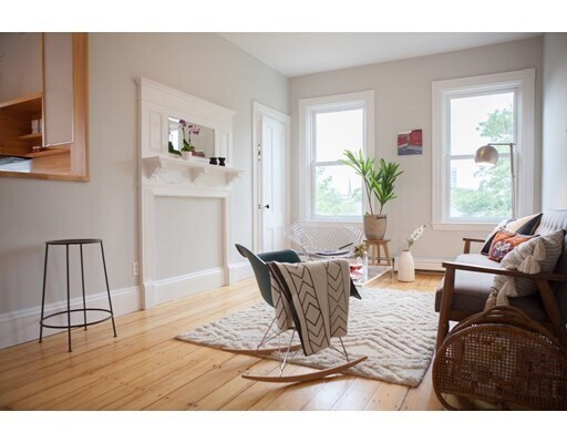 Primary Photo - 304 Washington St
