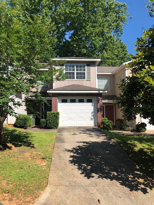 Building Photo - 106 Woodrun Dr