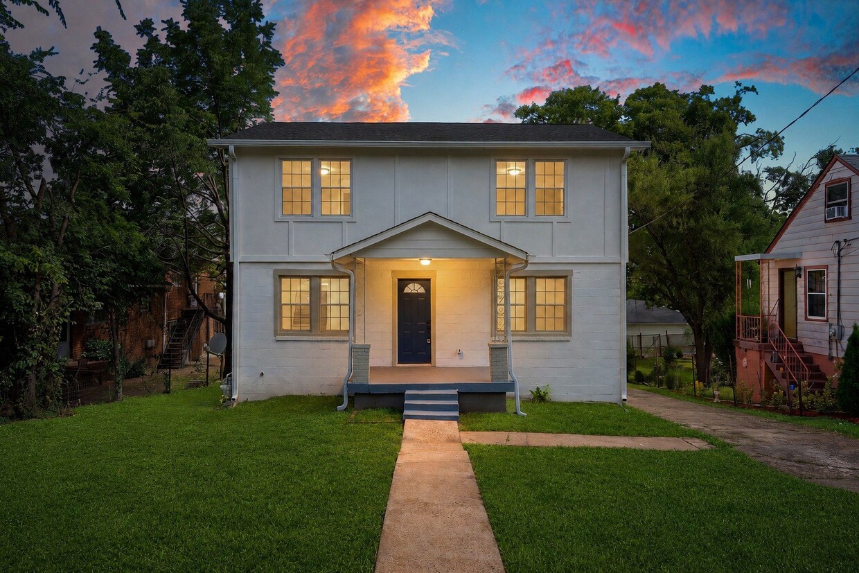 Photo - 2828 Georgia Ave (Nashville, TN)
