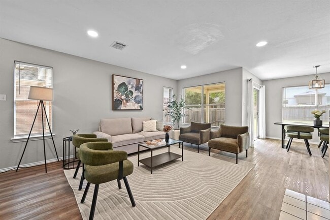 Building Photo - 4533 Corran Ferry Loop