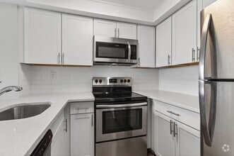 Building Photo - 714 Executive Center Dr