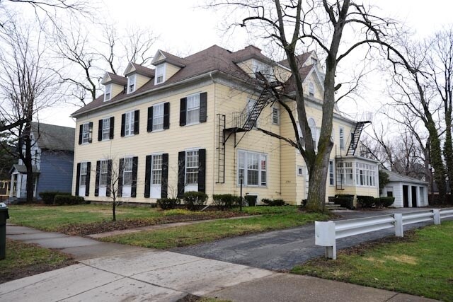 Primary Photo - 294 Goundry St