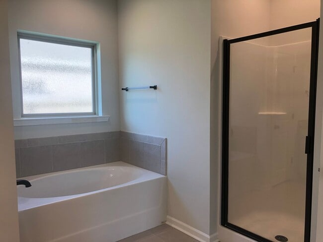 Building Photo - PRAIRIEVILLE HOME FOR RENT