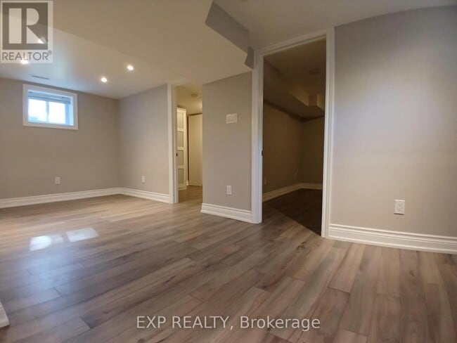 Building Photo - 6 Dunkirk Rd
