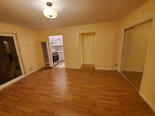 Foto del edificio - 1123 Chula Vista Ave