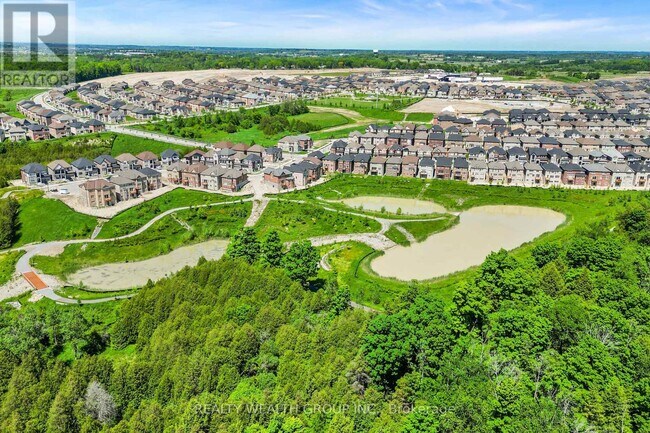 Building Photo - 261 Seaview Heights