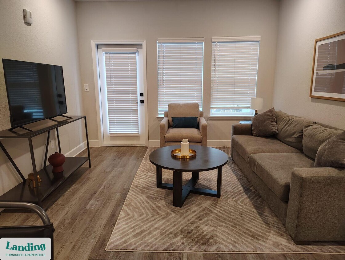 Foto principal - 120 NW 148th Terrace
