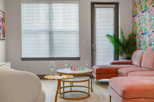 Foto del edificio - 8936 Williams Cir