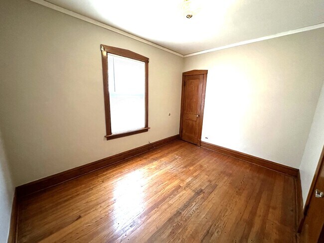 Foto del edificio - 5349 S Fairfield Ave