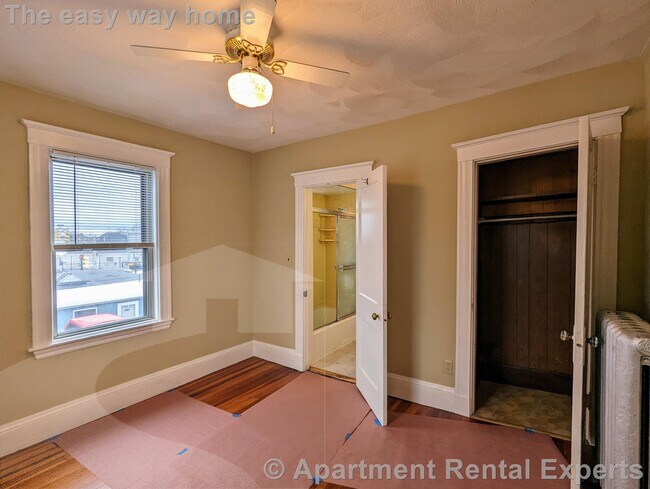 Building Photo - 127 Josephine Ave